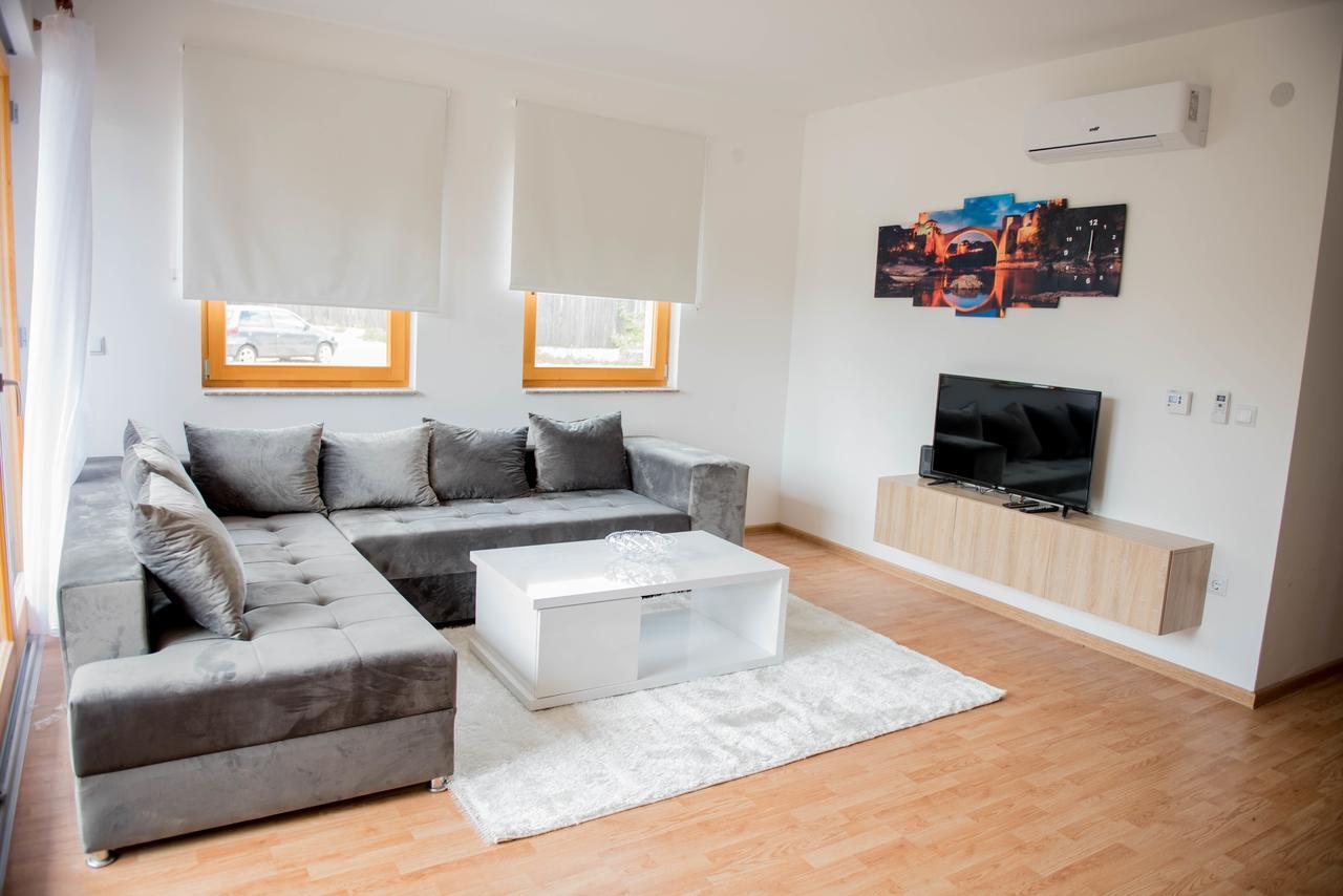Leader Apartment ซาราเยโว ภายนอก รูปภาพ