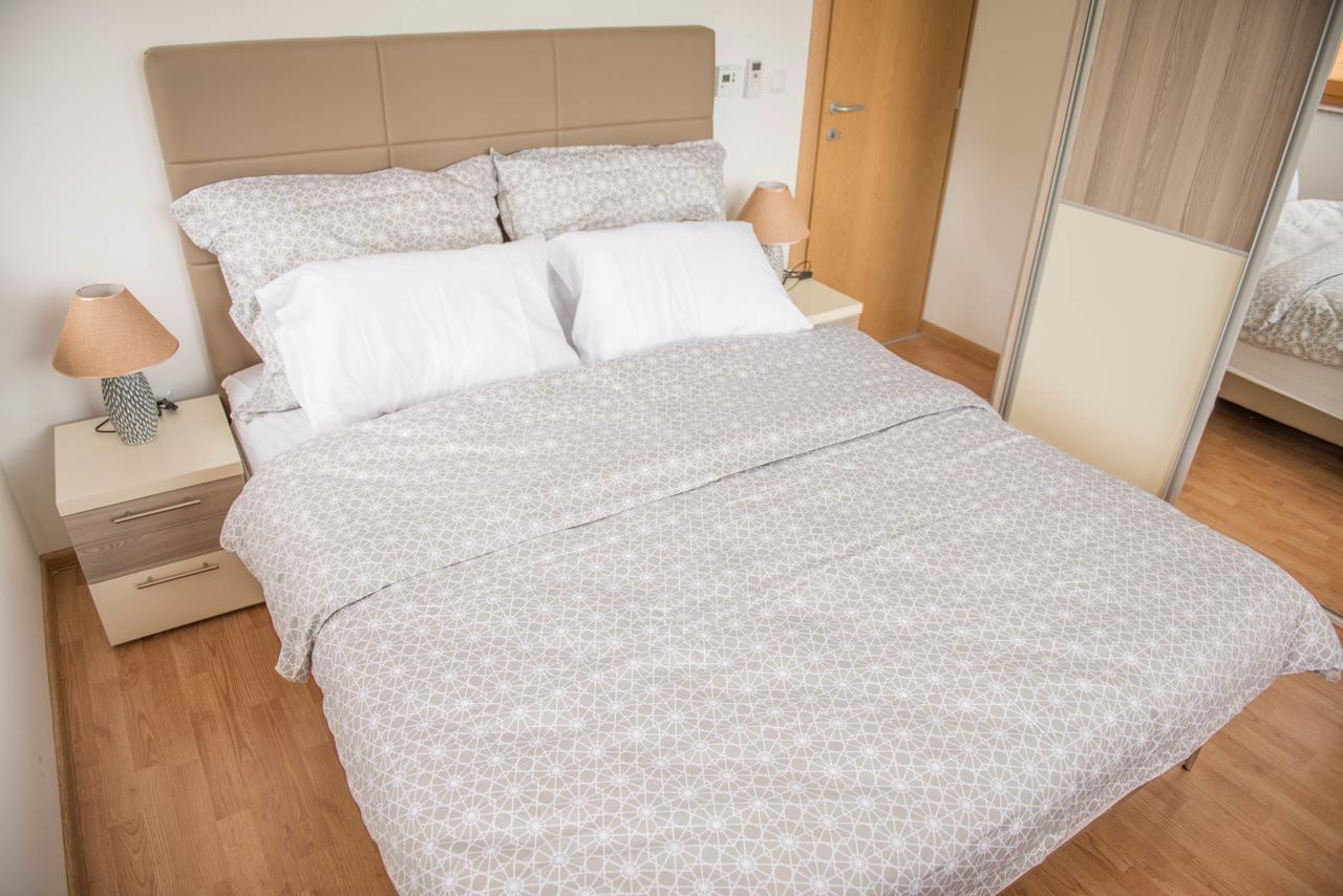 Leader Apartment ซาราเยโว ภายนอก รูปภาพ