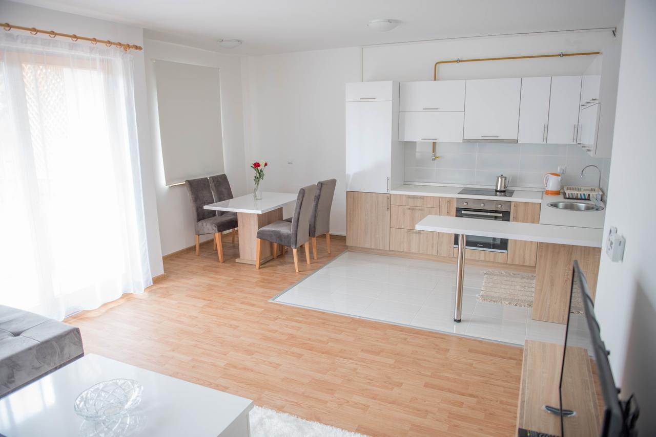 Leader Apartment ซาราเยโว ภายนอก รูปภาพ