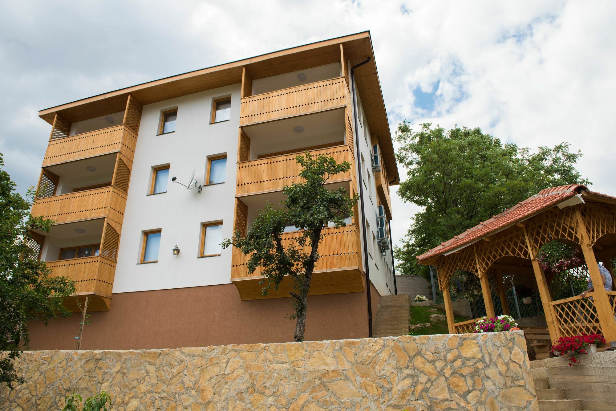Leader Apartment ซาราเยโว ภายนอก รูปภาพ